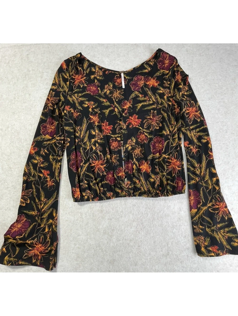 Free People Women's Black Size XS Floral Print Bell Sleeve Blouse Front Cutouts